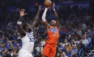 亚历山大40+6+6爱德华兹31分 雷霆擒狼豪取10连胜