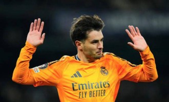 皇马右边锋之争：布拉欣-迪亚斯与马斯坦托诺竞逐首发位置