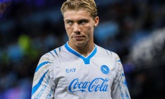 欧冠焦点战：黄潜主场迎战曼城，裁判名单揭晓引发热议